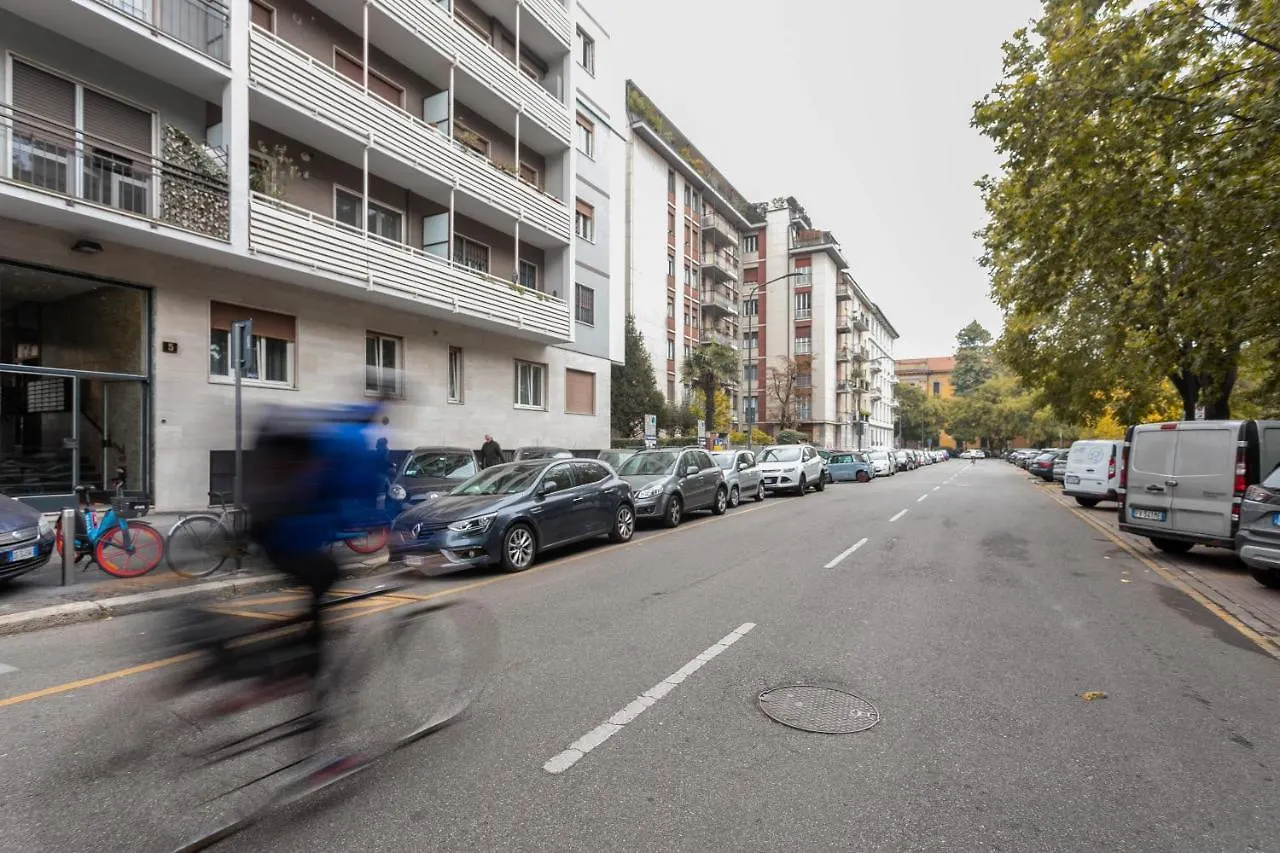 Lägenhet Luna Homes - Studio In Corso Sempione Milano
